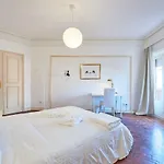 Πανσιόν Campo Pequeno Prestige
